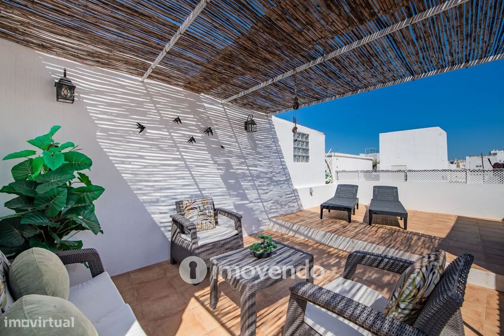 Moradia T1 remodelada, com licença AL ativa, em Olhão