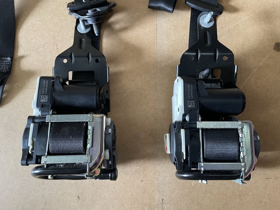 Pas pasy bezpieczenstwa przod tyl prawy lewy C klasa w204 lift