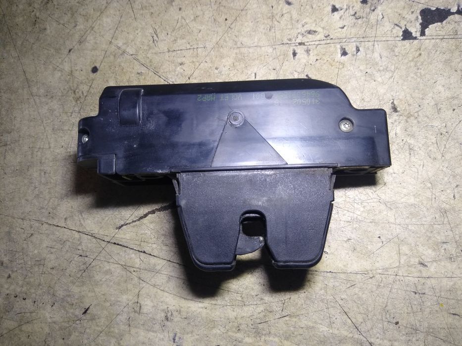 Zamek klapy bagażnika Peugeot 307 kombi oryginał