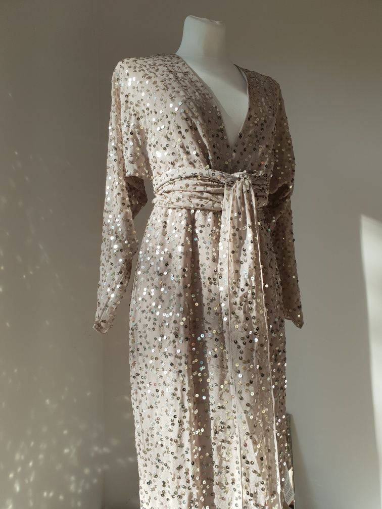 Sukienka cekinowa Asos Design