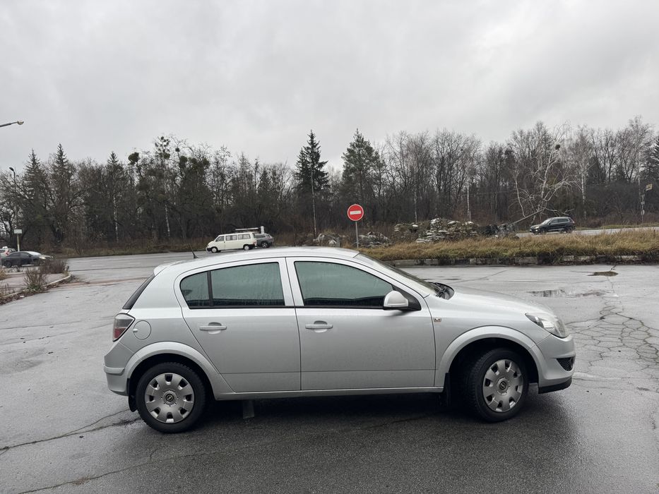 ОпельАстра Аvtomat