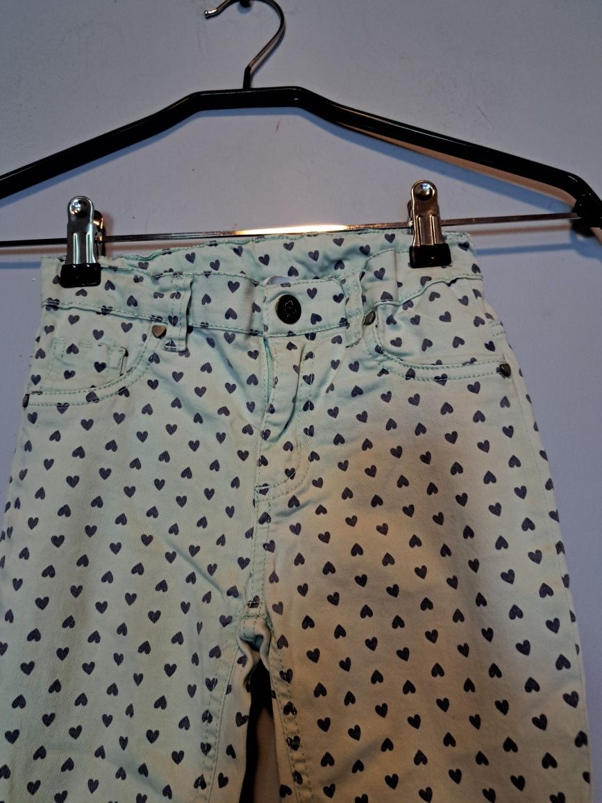 Spidnie jeans w serduszka r 122