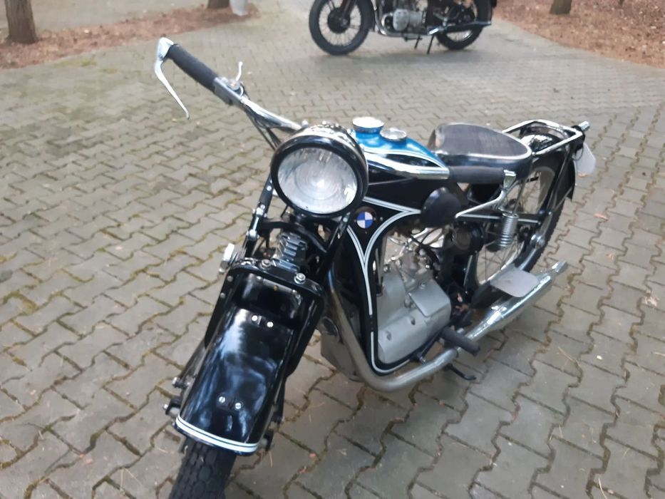 BMW R 4