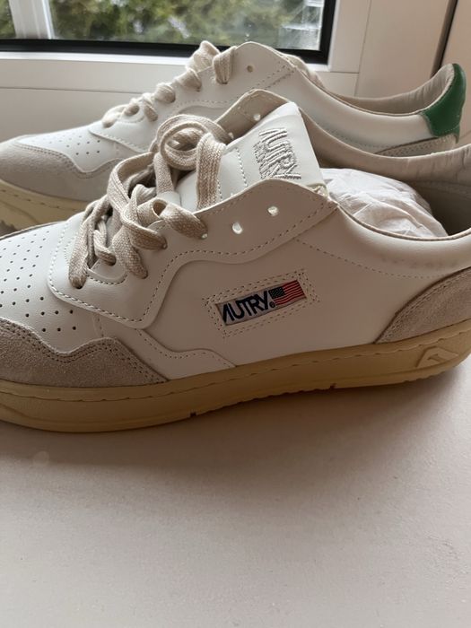 Sapatilhas AUTRY tamanho 44