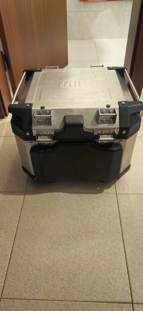 Top case  Givi Trakker Outback 42 Lt
