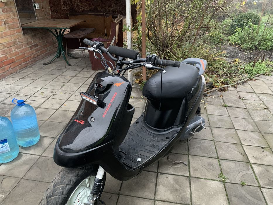 скутер   обмен продам. Хонду не    Треба