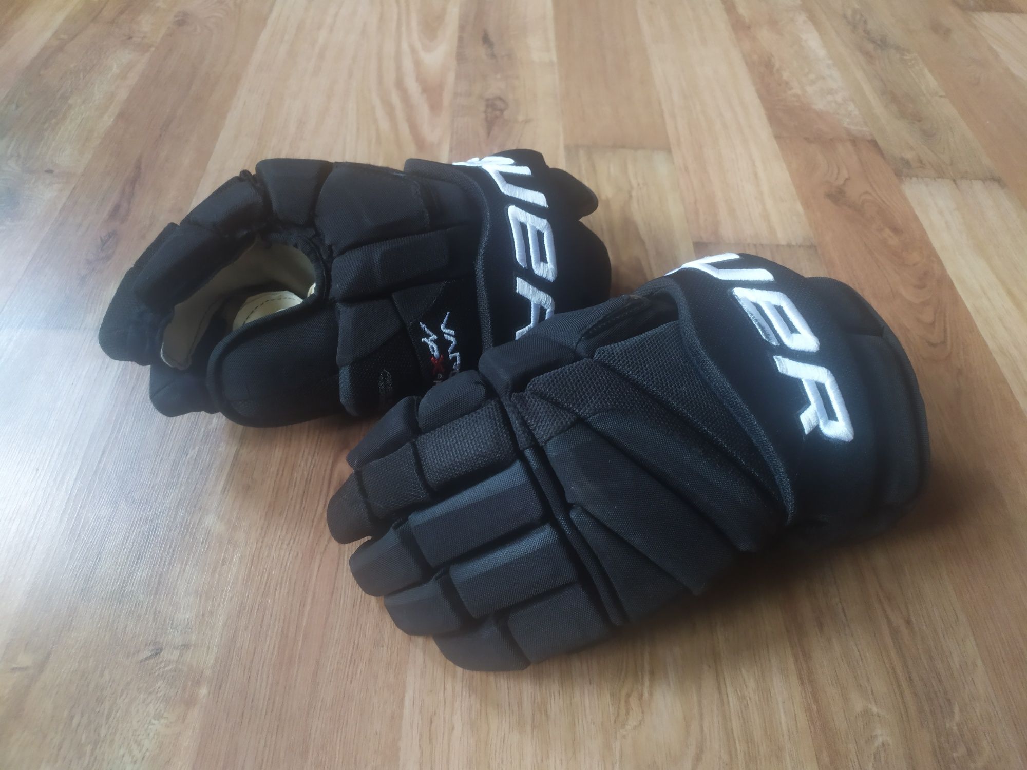 Rękawice hokejowe Bauer Vapor APX2 Pro 15"