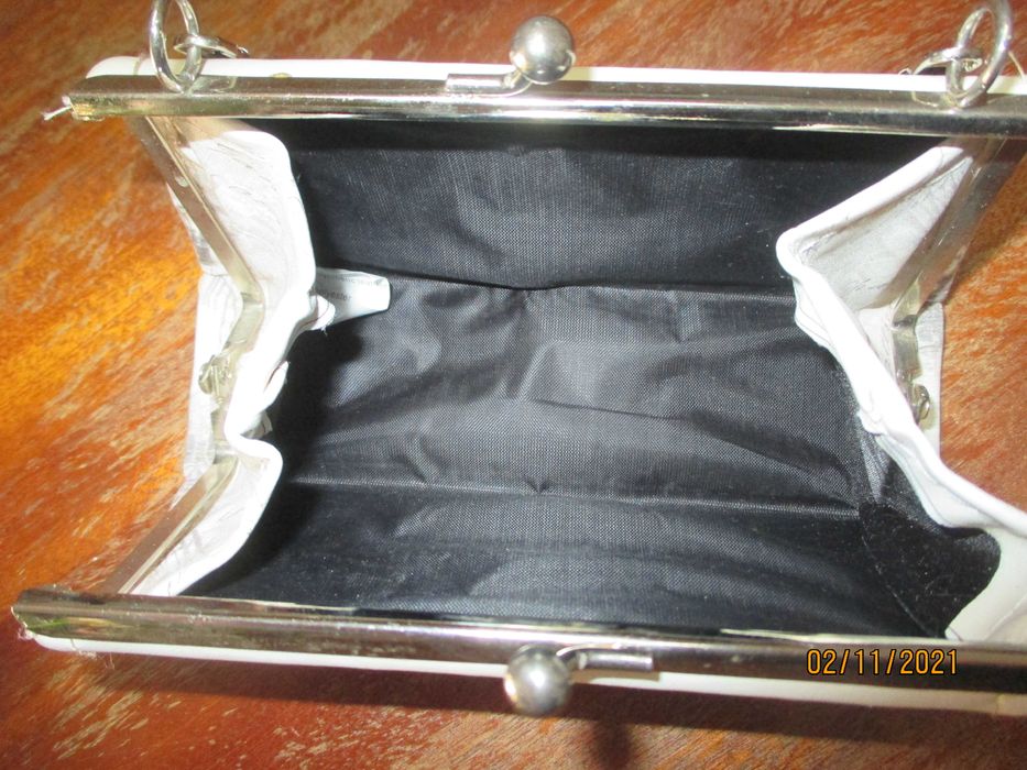 Porta moedas/ bolsa - souvenir de Paris