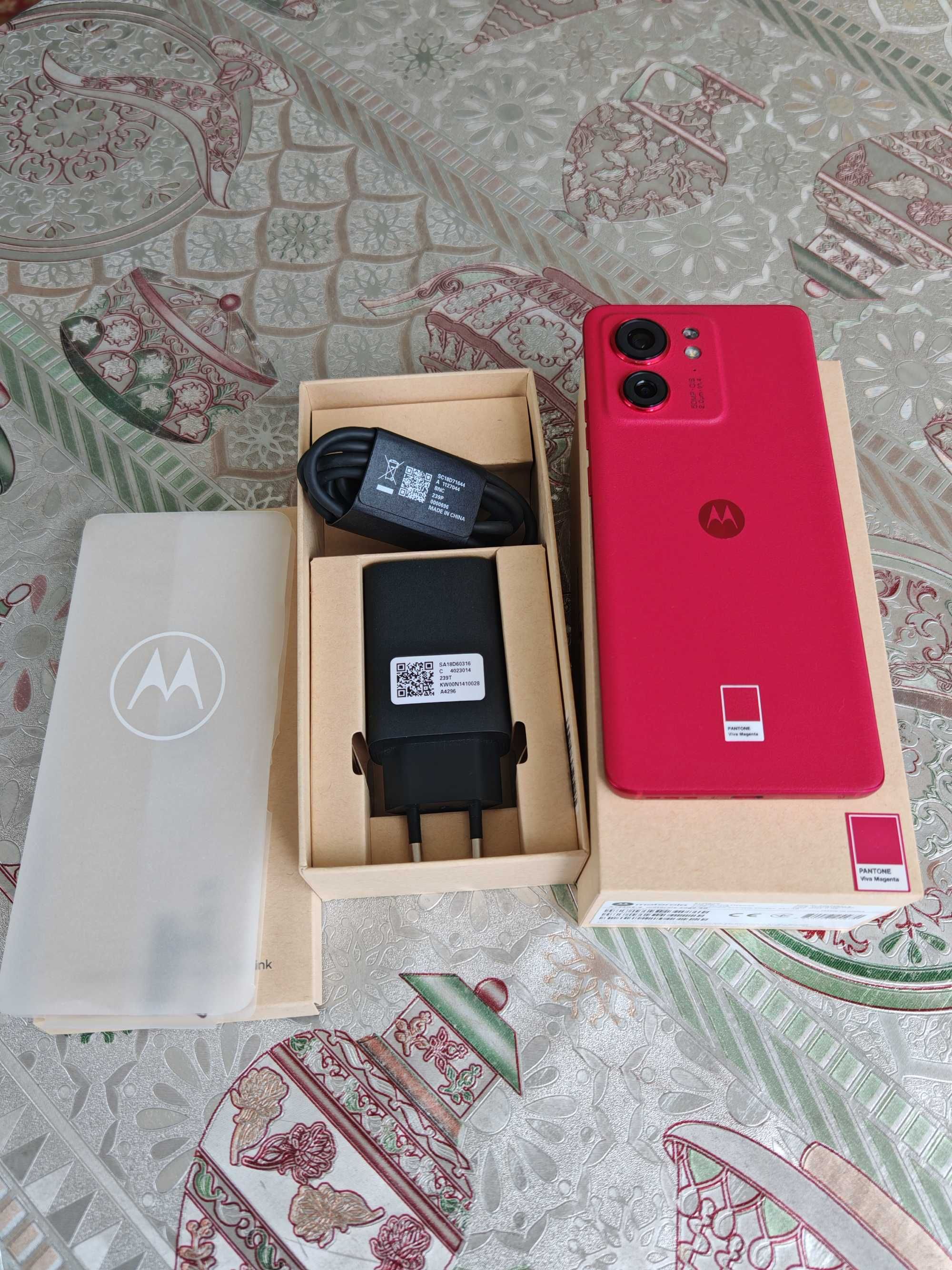 Продам  Motorola Edge 40 Global