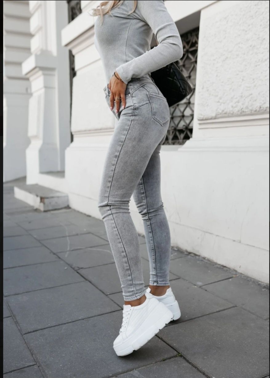 Nowe szare jeansy push up 36 S