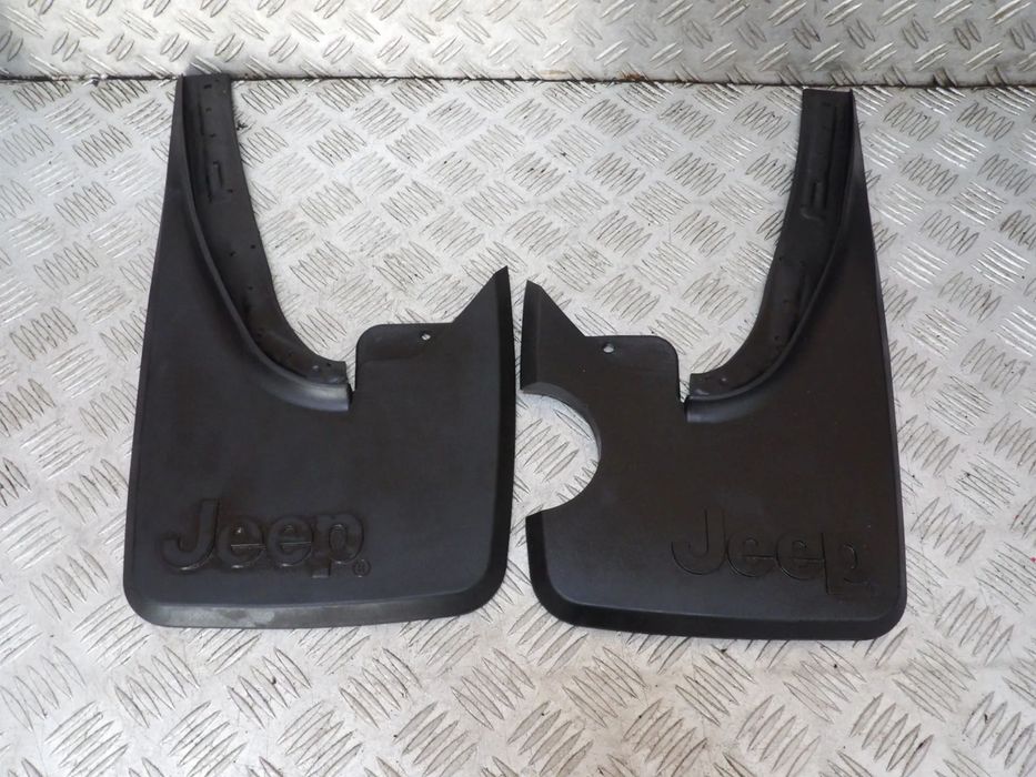 JEEP GRAND CHEROKEE ZJ CHLAPACZ CHLAPACZE TYŁ KOMPLET