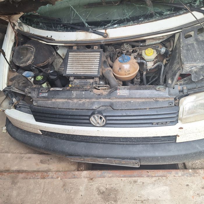 Разборка Volkswagen T4 2.5 ACV 2001