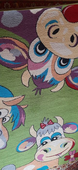 Килим в дитячу кімнату