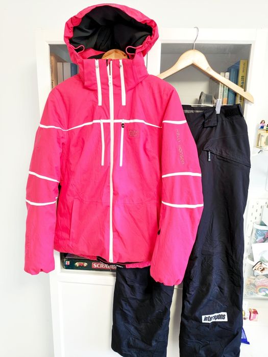 Damski zestaw na narty kurtka Helly Hansen oraz spodnie Salomon