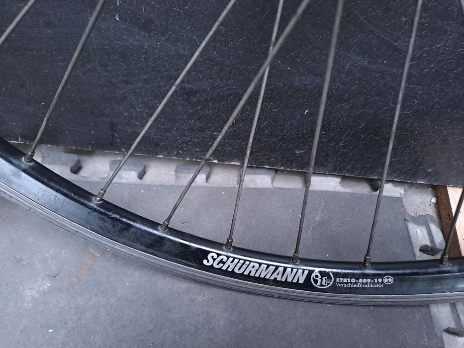 Koło rowerowe stożkowe wzmacniane Schurmann 26 przednie