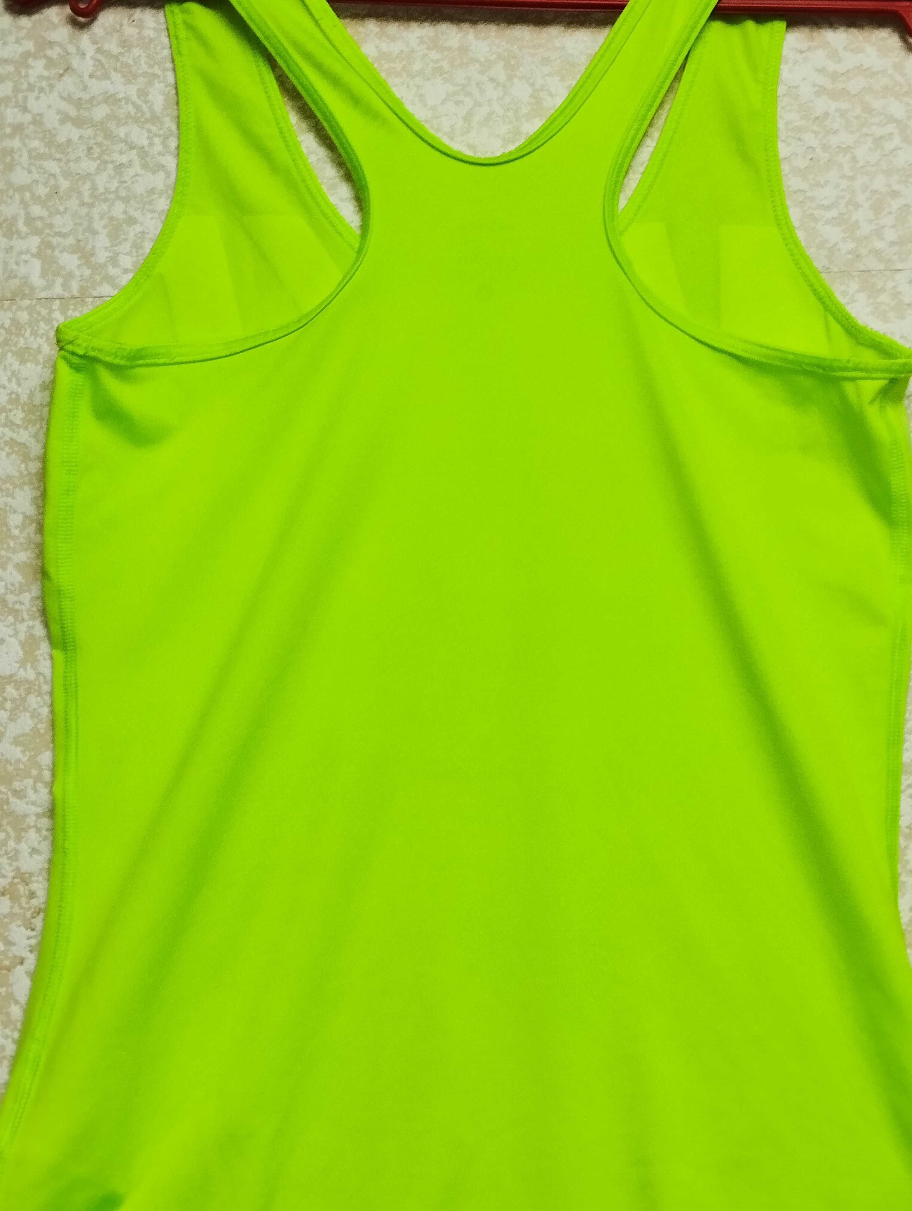 Яскрава оригінальна майка для занять спортом NiKE dri-fit S 42-46