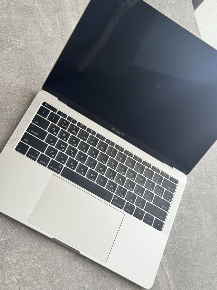 Macbook Pro 13-2107