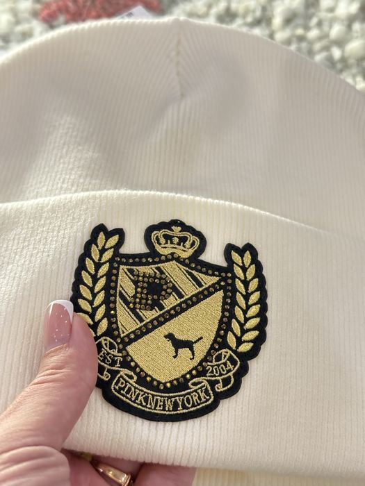 Неймовірна шапка Victoria’s Secret