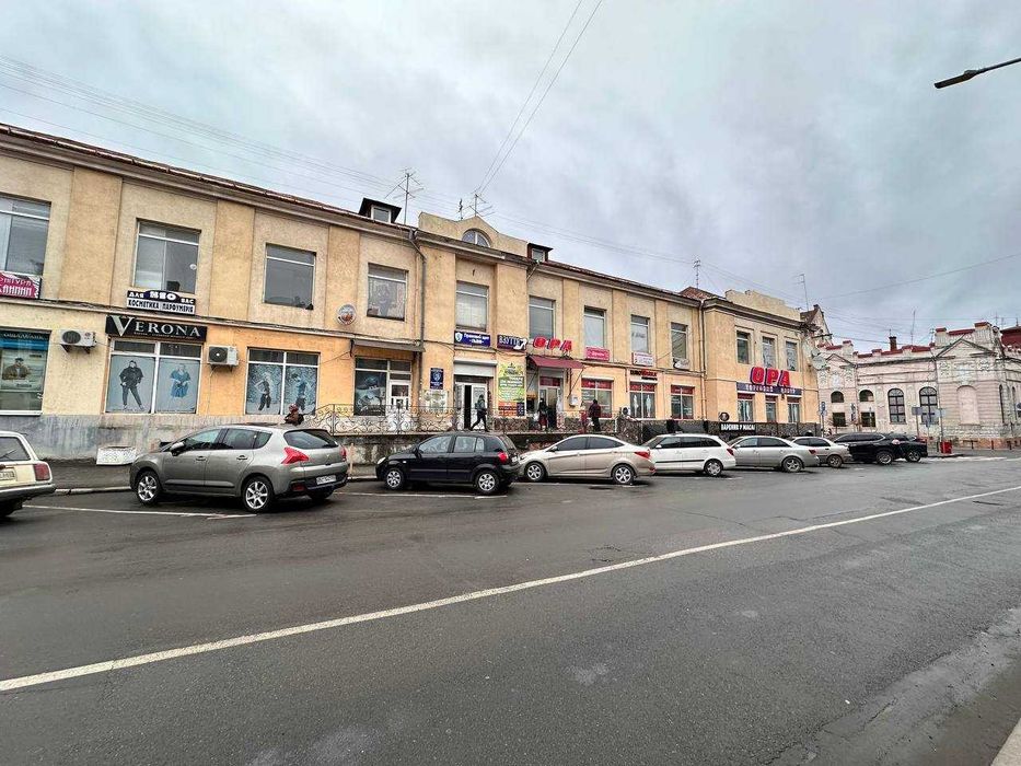 Комерційне приміщення у центрі