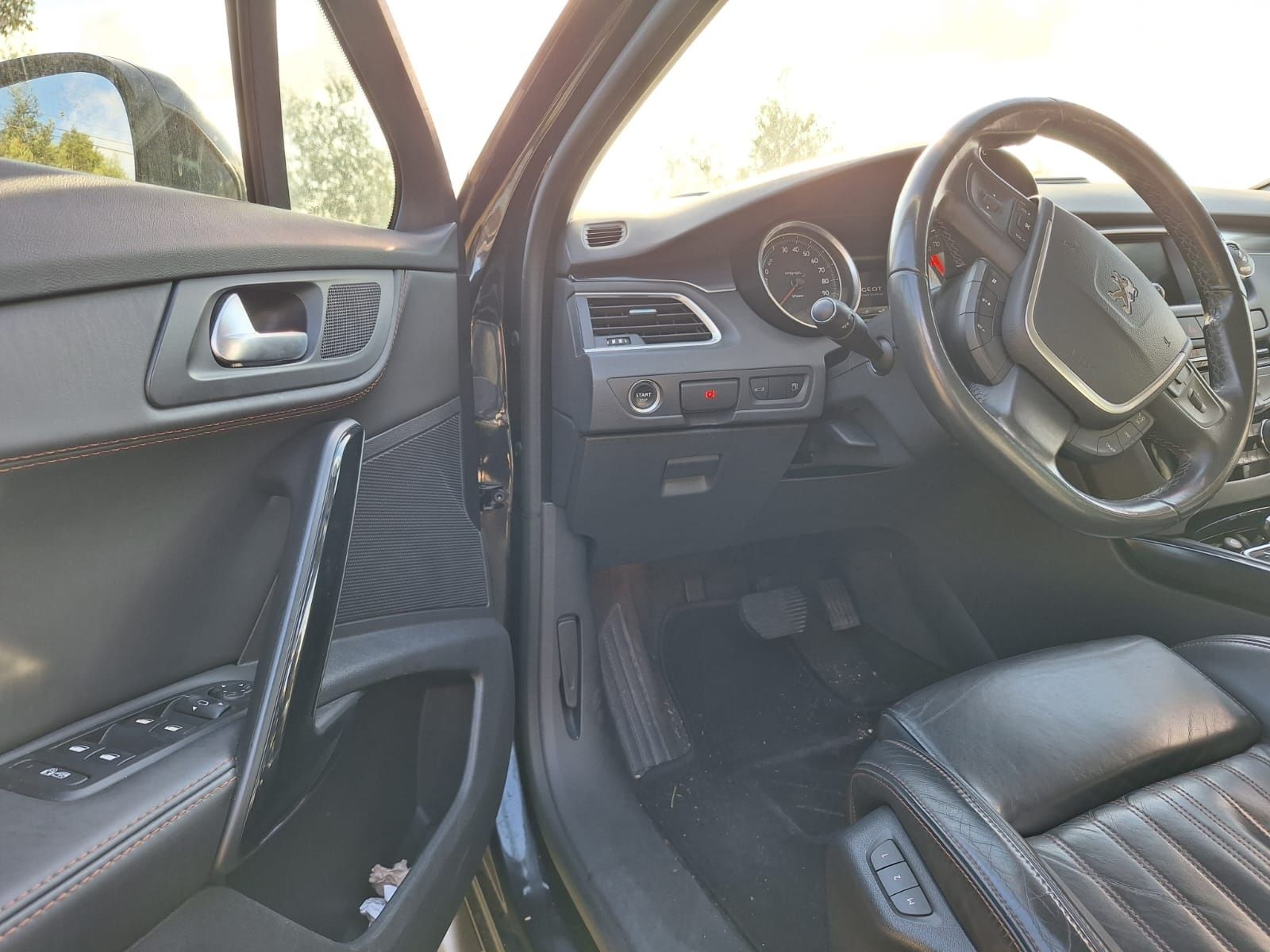 Peugeot 508 RXH 4 Limited Edition 

Combustível Híbrido (Diesel)

Tipo