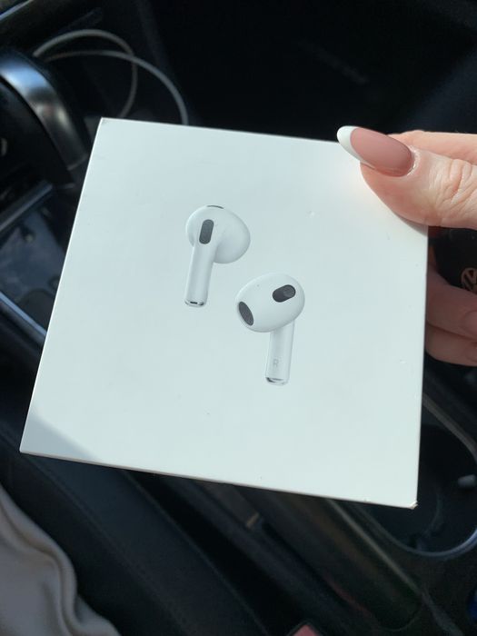 Бездротові навушники Apple AirPods 3rd Gen with MagSafe Case