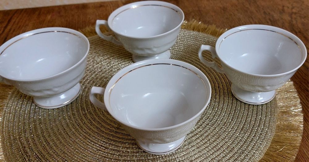 Wawel Fryderyka porcelana Wałbrzych filiżanki 4 szt
