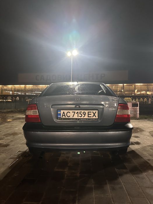 Опель вектра б, Opel