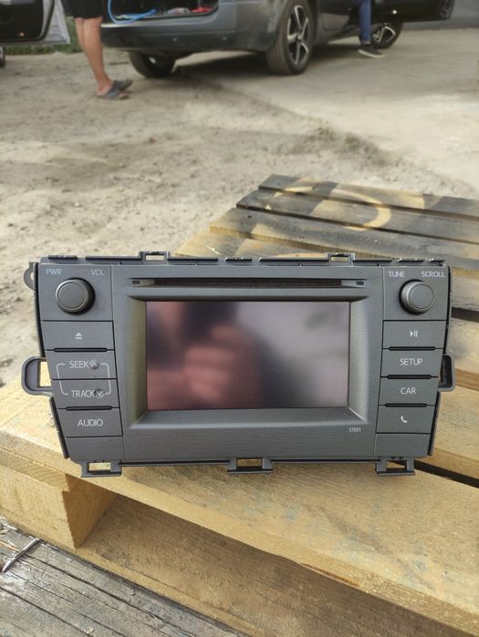 Продам магнитола для приуса 30