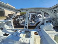 Стойка кузовная центральная правая AUDI Q5 8R 8R0810074A