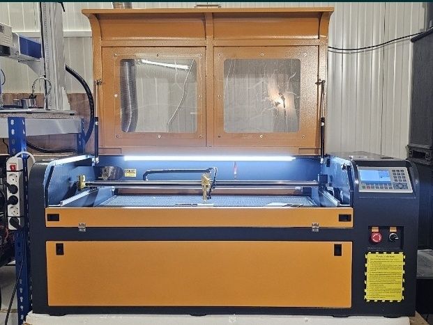 Laser co2 VOLCANO 1000 X 600 100Wp