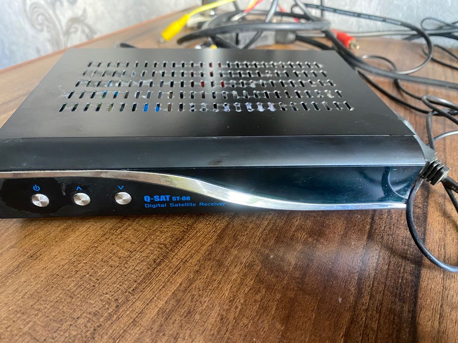 Супутниковий тюнер