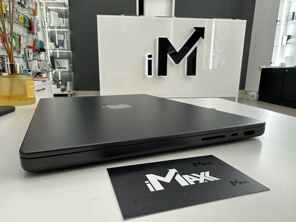 MacBook Pro 14” 2023 M3 Pro 18/512Gb Без блокувань 100% акб Новий стан