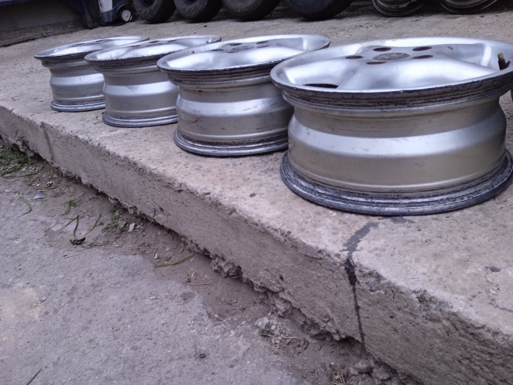 Продам диски(5/114) 5*114R14Хюндай H200