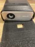 Projektor asus zenBeam E1R