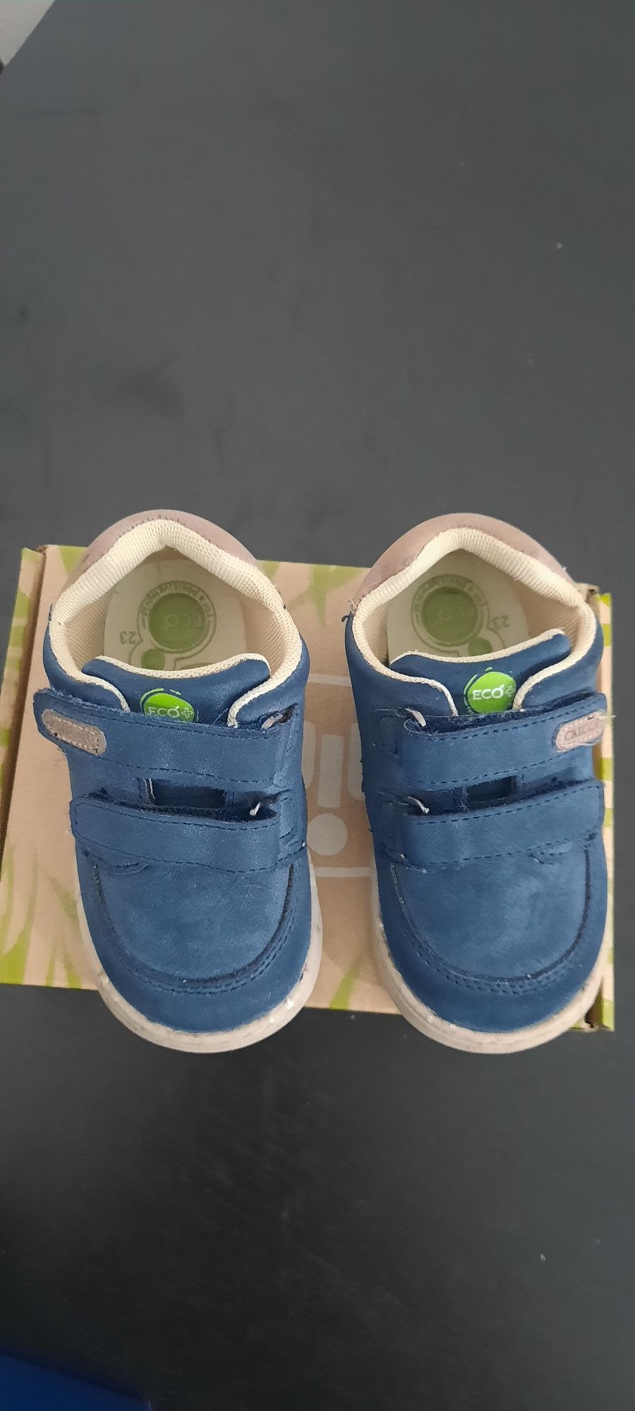 Sapatos da chicco tamanho 23