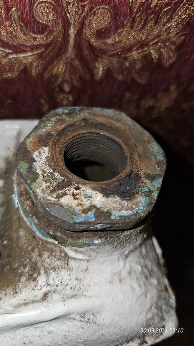 Батарея чавунна.