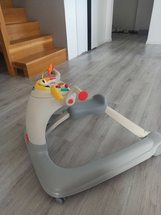 Chodzik firmy CHICCO