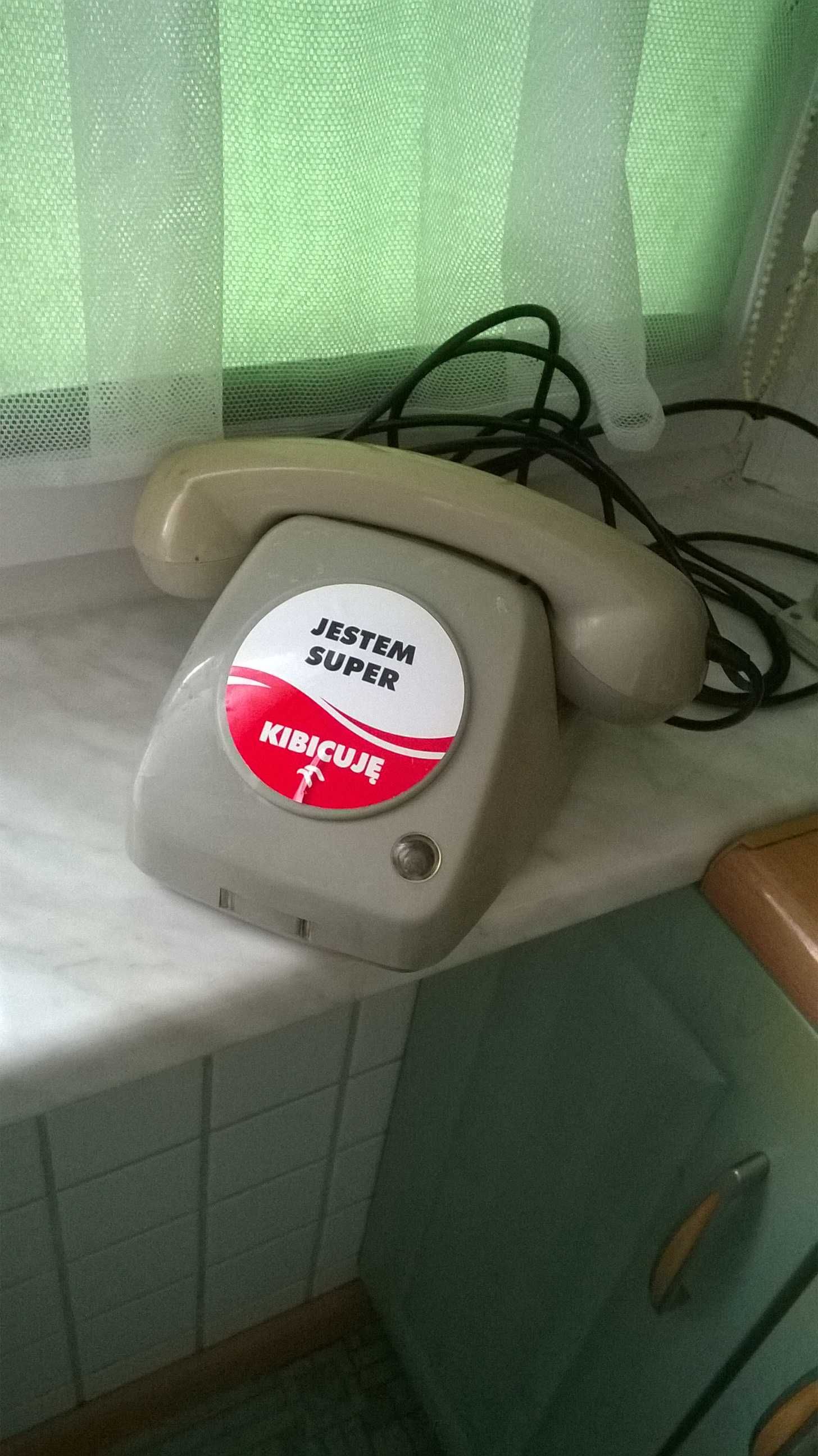 telefon stacjonarny z PRL-u