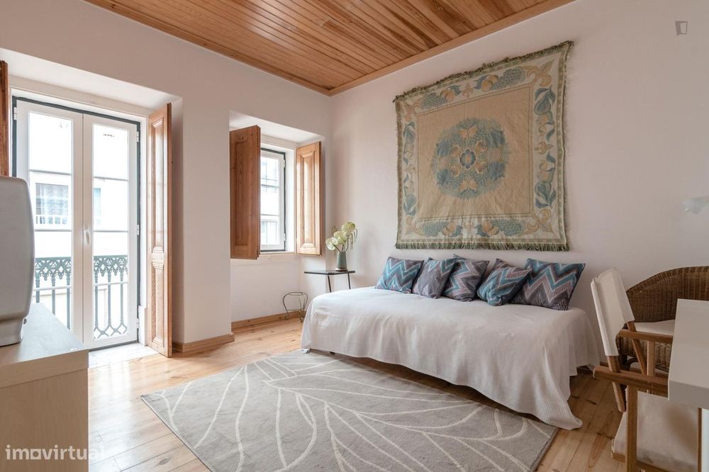 53411 - Quarto com cama de solteiro em...