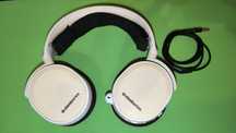 Słuchawki Steelseries Arctic 3 białe.