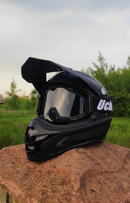 Мото шолом кросовий/ендуро з окулярами