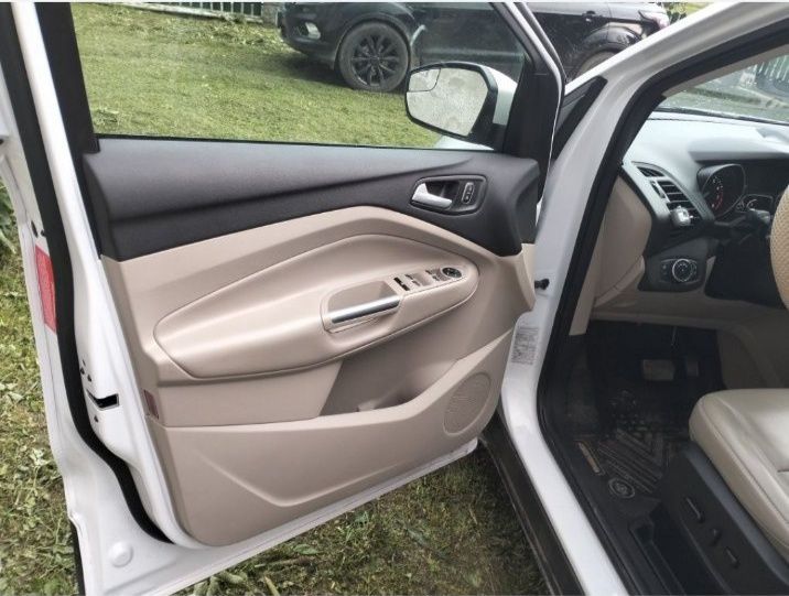 Продається автомобіль форд ескейп 2019 р