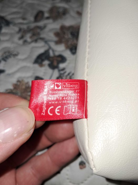 Nowiutka poduszka Vitberg