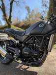 Benelli Leoncino 500
