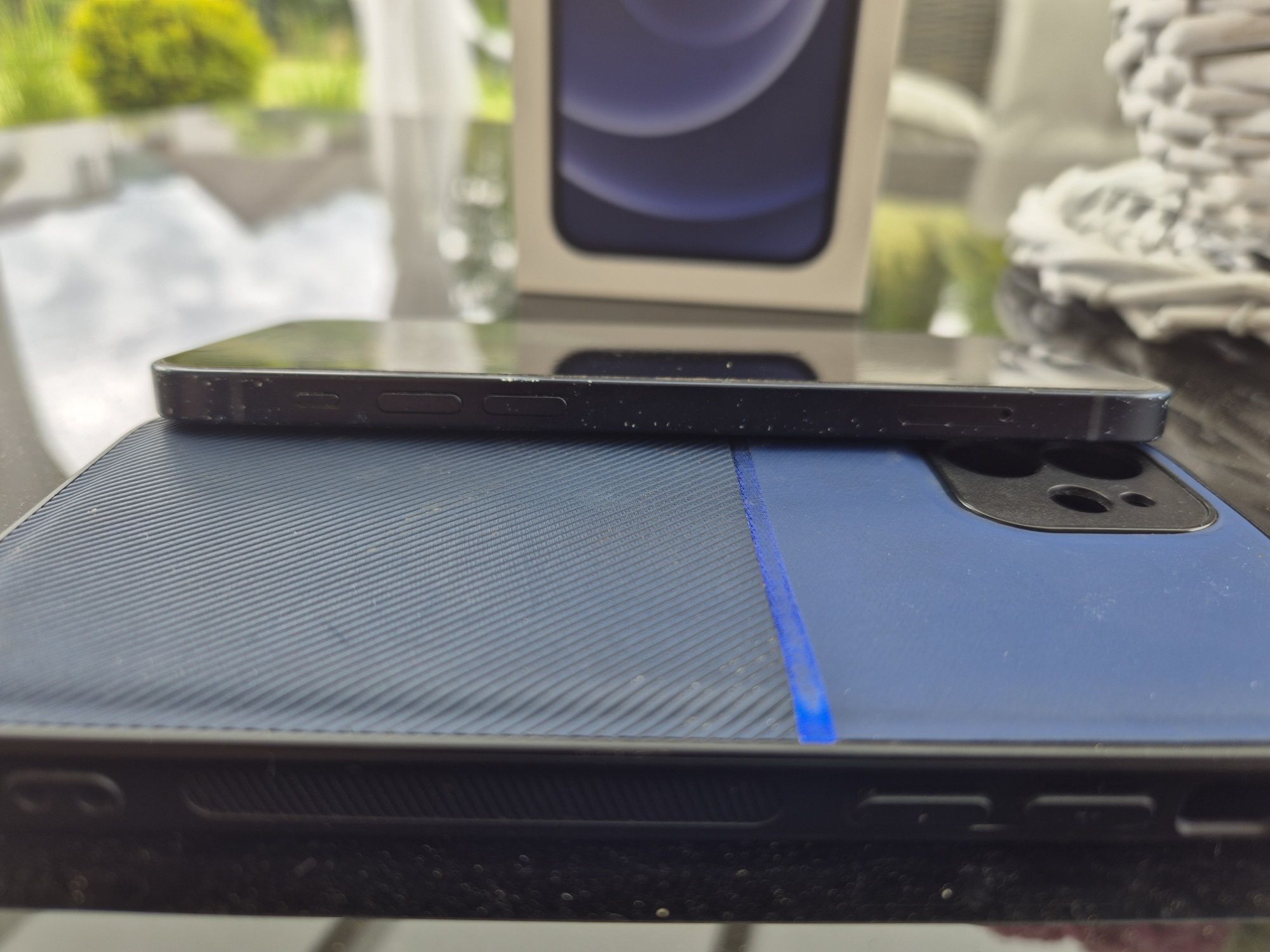 iPhone 12 64GB - 77% kondycji baterii