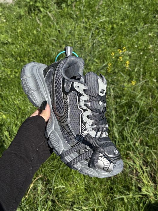 Кросівки Balenciaga 3XL 36,37сірі