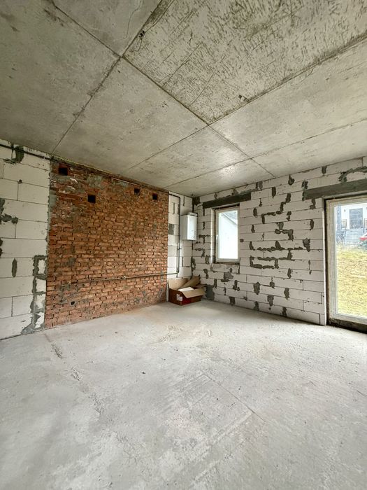 Продам будинок в мальовничій місцевості під Києвом