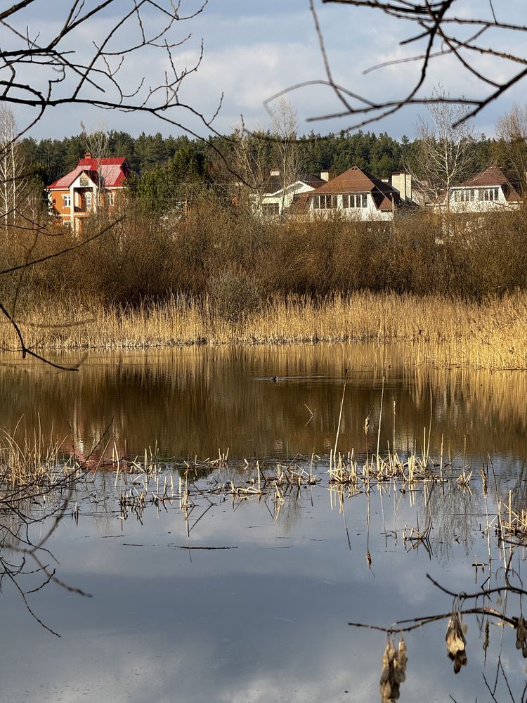 Ділянка 4 км від Киева у с. Ходосівка. 13 соток. 46кВт. Рівна форма