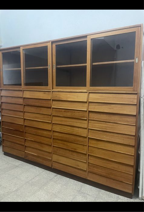 Movel olaio com 40 gavetas e portas maciço