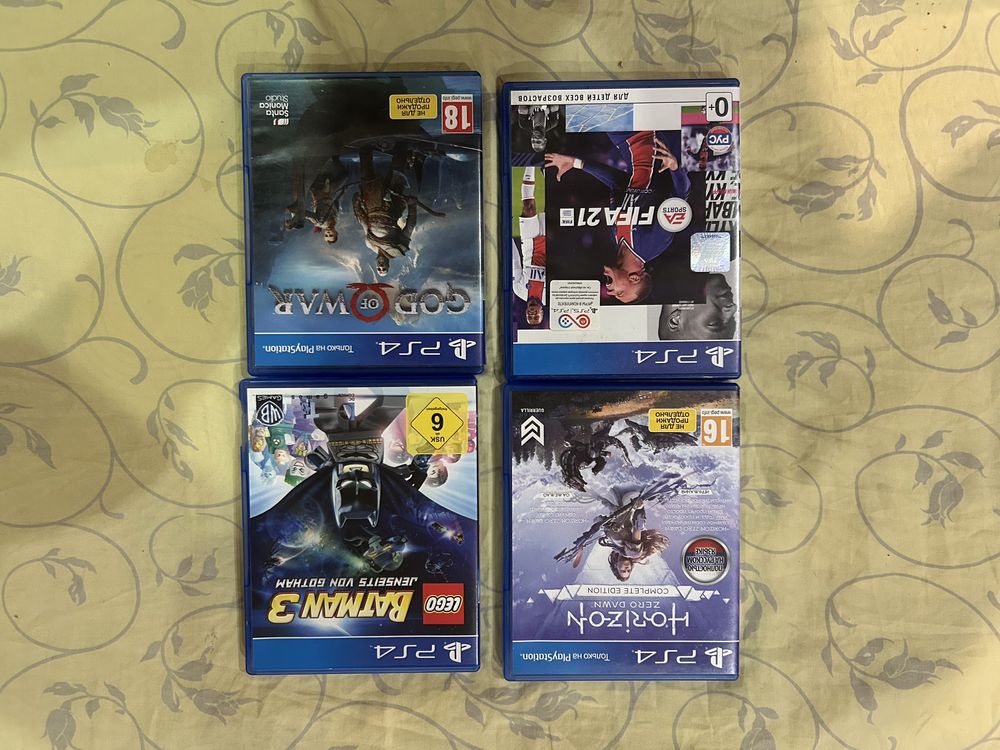 Продам PS4 Slim б/у